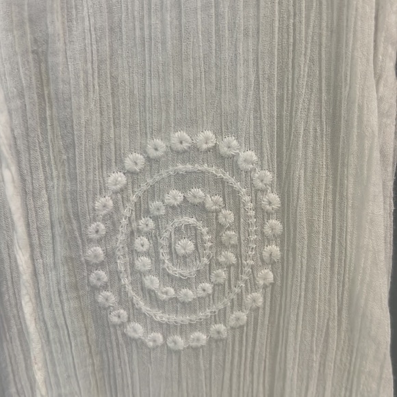 Beautiful Banana Republic Blouse sz Small - Picture 3 of 4